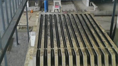 成組立模設(shè)備-隔墻板生產(chǎn)線-專業(yè)廠家瑪納公司技術(shù)成熟可靠 成組立模設(shè)備-隔墻板生產(chǎn)線-專業(yè)廠家瑪納公司技術(shù)成熟可靠