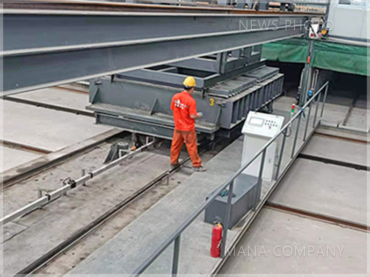 1629871395131596.jpg 現場-移動上壓成型.jpg