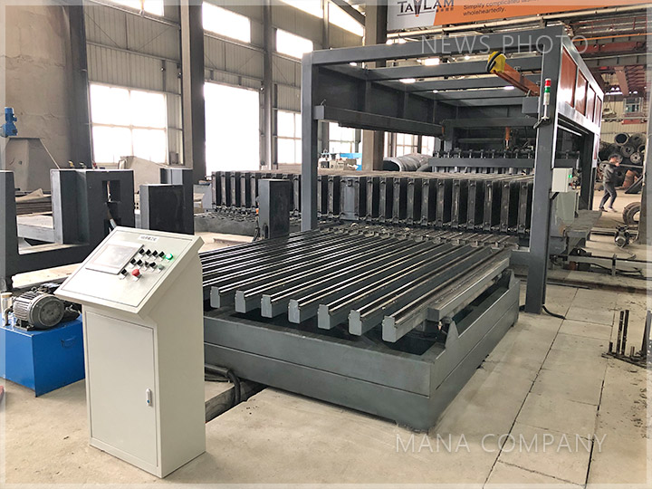 1629871433180446.jpg 現場-接板機構.jpg