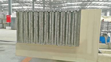 裝配式發泡水泥墻板制造設備-新型高精度發泡水泥條板生產線-專注墻板設備26年 裝配式發泡水泥墻板制造設備-新型高精度發泡水泥條板生產線-專注墻板設備26年