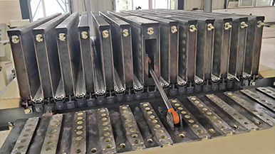 石膏內墻板設備 固廢石膏“變廢為寶”神器 輕質石膏條板生產線 石膏內墻板設備 固廢石膏“變廢為寶”神器 輕質石膏條板生產線